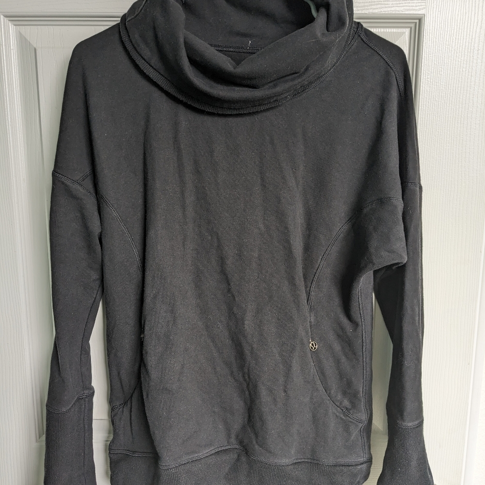 lululemon black cowl neck sweatshirt size 6